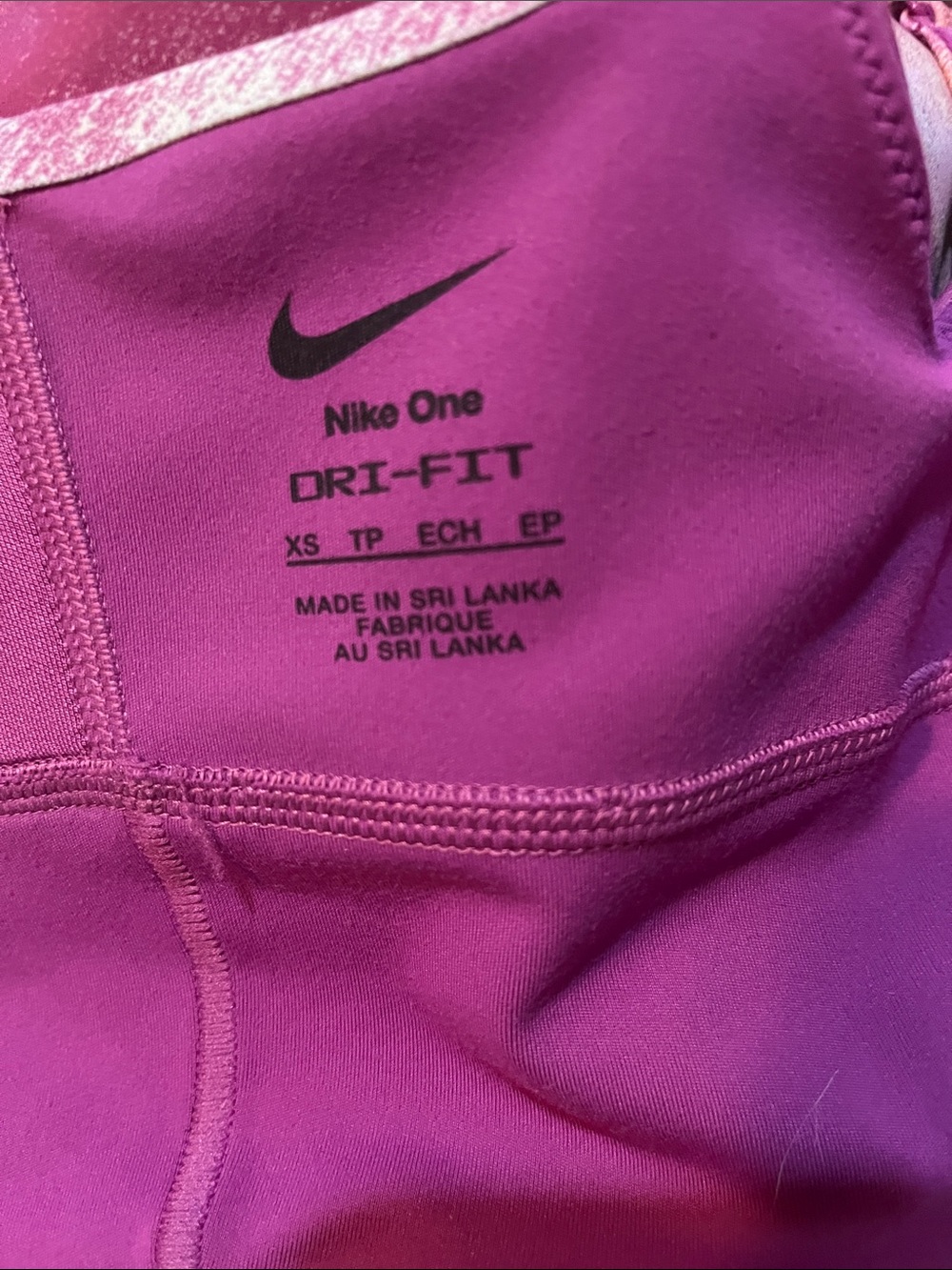 Nike One Convertible Light-Support Lightly Lined Longline Printed Sports Bra - Picture 13 of 14